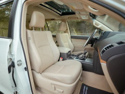 2022 Toyota Prado VXR 6 Cylinder SUV GCC Specs White Beige 4WD