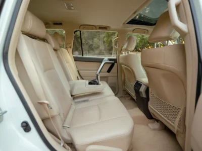 2022 Toyota Prado VXR 6 Cylinder SUV GCC Specs White Beige 4WD