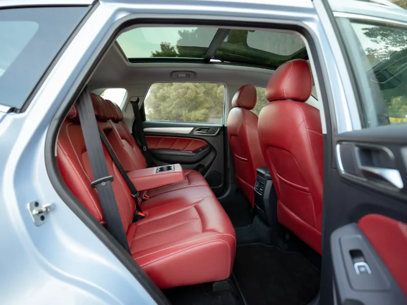 2022 MG RX5 Luxury 4 Cylinder Engine Silver Brown GCC Specs AWD