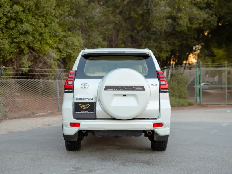 2022 Toyota Prado GXR 6 Cylinders Engine White Beige GCC Specs 4WD