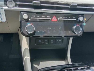 New 2025 Hyundai Tucson 1.6L Turbocharged Engine White