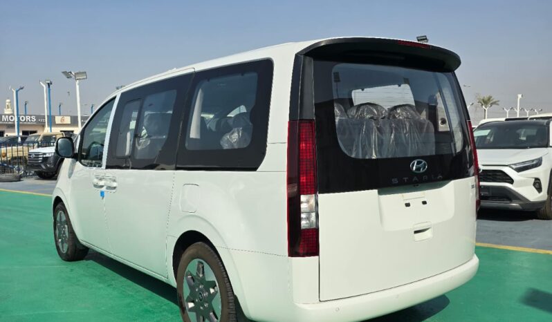 New 2024 Hyundai Staria 3.5 L V6 Smartstream Petrol White