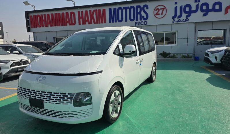 New 2024 Hyundai Staria 3.5 L V6 Smartstream Petrol White