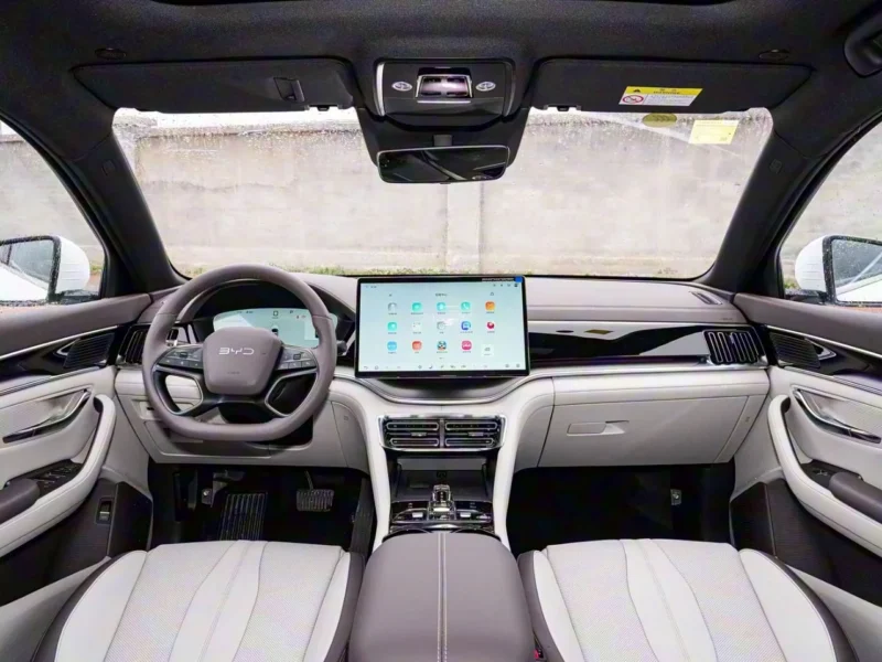 2025 BYD Song Plus DM-I FLAGSHIP SMART DRIVING EDITION Black Beige