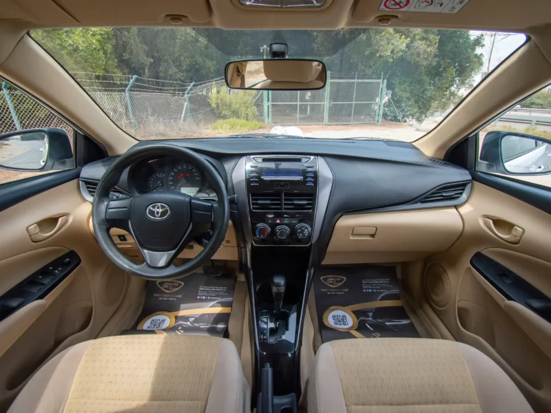 2022 Toyota Yaris E 4 Cylinders Engine White Beige GCC Specs FWD