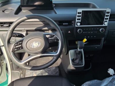 New 2024 Hyundai Staria 3.5 L V6 Smartstream Petrol White