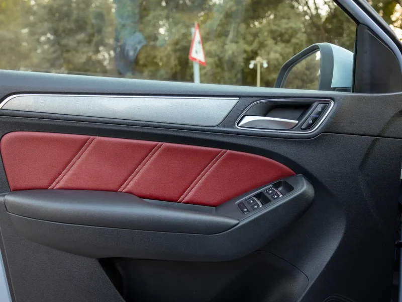 2022 MG RX5 Luxury 4 Cylinder Engine Silver Brown GCC Specs AWD