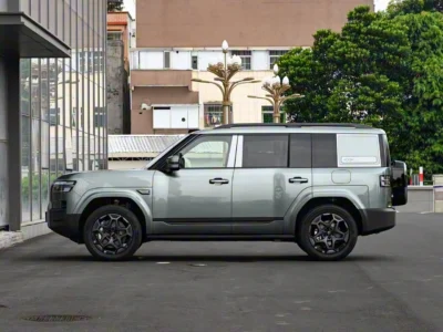 2025 BYD Leopard Titanium 7 ULTRA EDITION SMART DRIVING EDITION Green Orange