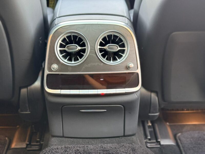 2018 Mercedes-Benz S63L AMG V8 Twin-turbocharged Engine White Black