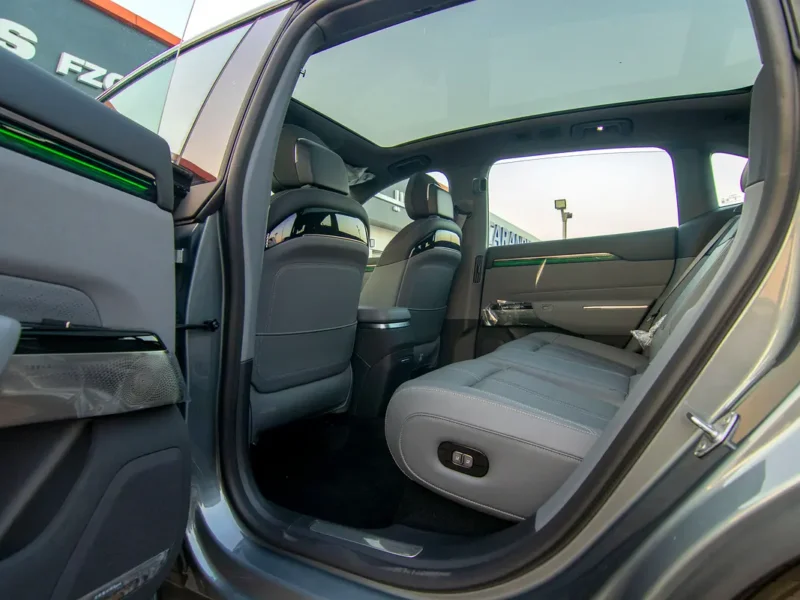 2026 Zeekr 7X Long Range RWD Electric Car Grey SUV 450 - 550 KM Range