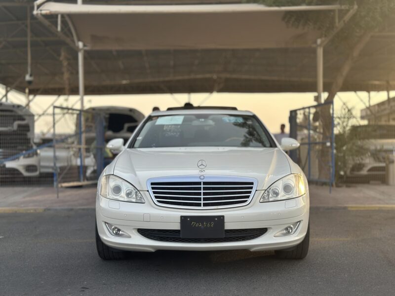 2007 Mercedes-Benz S 350 3.5 liters V6 Engine Petrol White Black Sedan