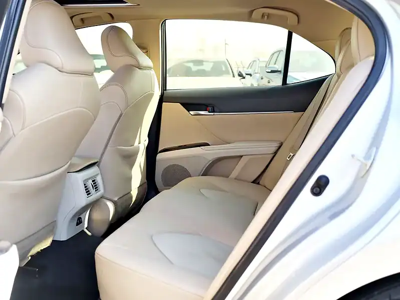 2020 Toyota Camry Grande 6 Cylinders Engine Silver Beige GCC Specs