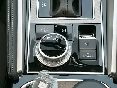 2025 Montero Sport GLS 3.0L 4WD Petrol A/T Black Black GCC Specs