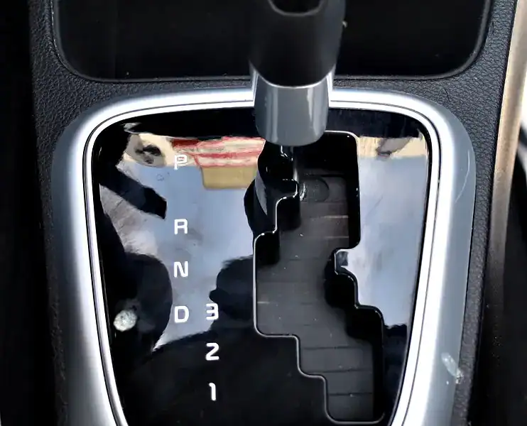 2022 Kia Pegas MPI Top 4 Cylinders Engine Blue Black Sedan GCC Specs