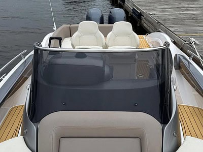 Yacht Charters Rental Available in Dubai UAE