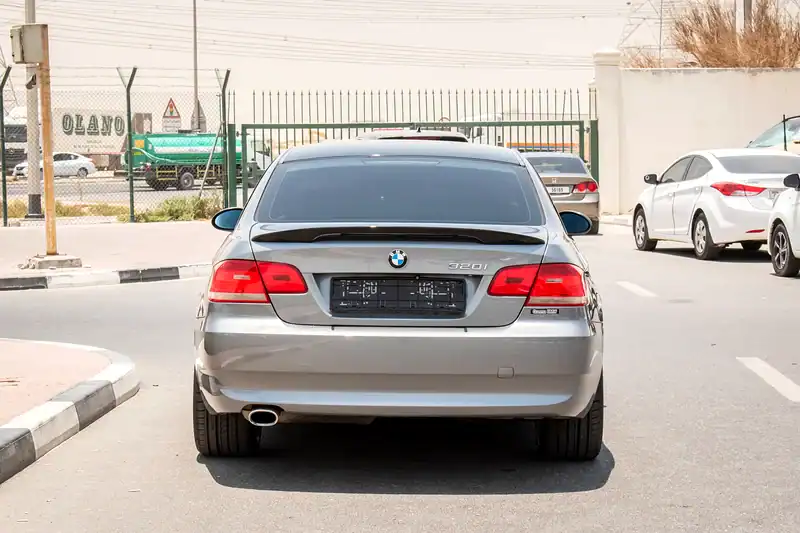2008 BMW 3-Series 320i Good Condition and Well-Maintained Grey Beige