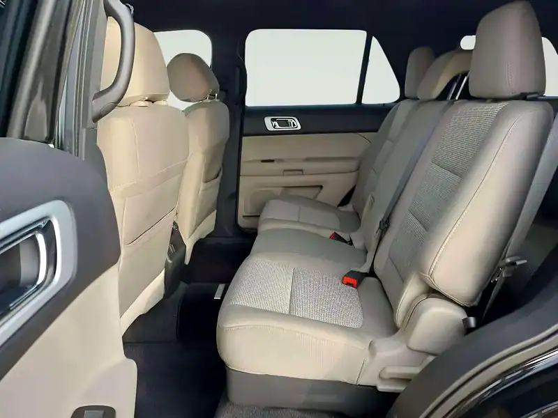 2012 Ford Explorer XLT 6 Cylinders Engine Black Beige SUV Neat and Clean Car