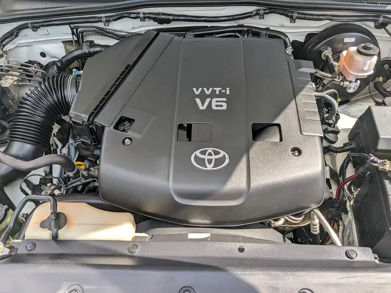 2015 Toyota Tacoma TRD 6 Cylinders Engine White Black 4X4 4DOORS