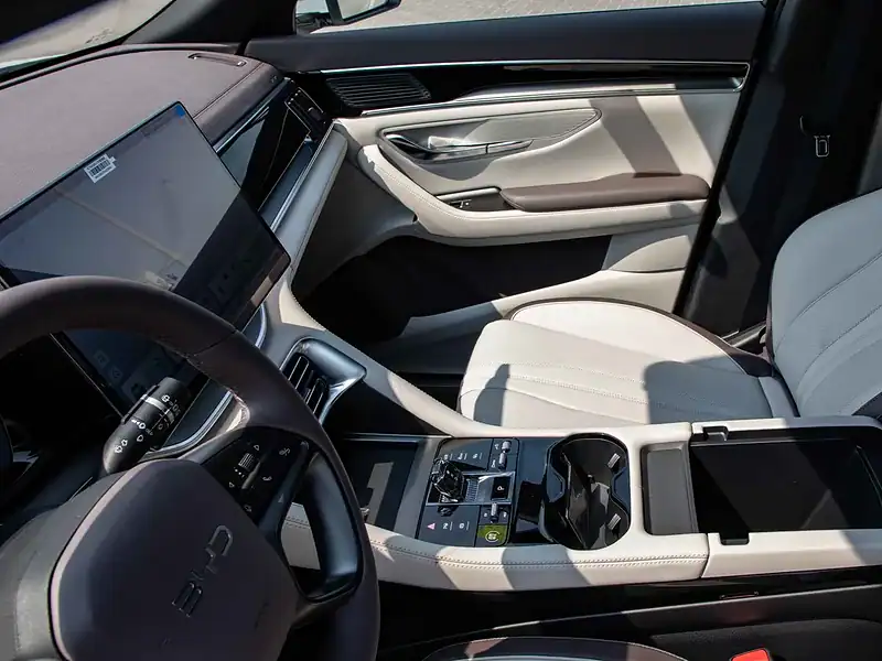 2025 BYD SONG PLUS DM-i HYBRID 0KM White Beige SUV