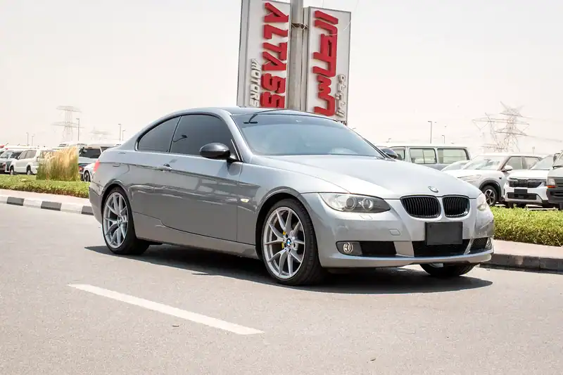 2008 BMW 3-Series 320i Good Condition and Well-Maintained Grey Beige