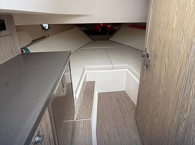 Yacht Charters Rental Available in Dubai UAE