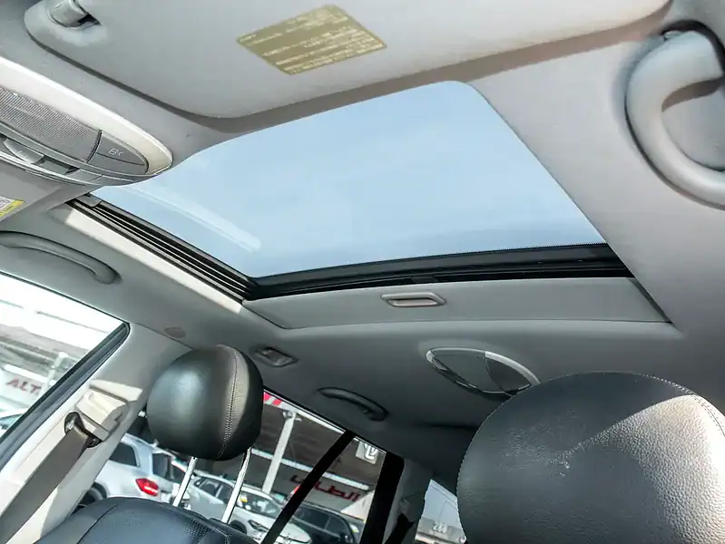 2005 Mercedes-Benz E-Class E 500 IMMACULATE CONDITION White Black