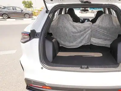 2024 Changan X5 Plus 1.5L 4 Cylinders Engine FWD Petrol White Black