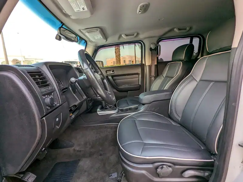 2006 Hummer H3 Adventure 5 Cylinder Engine White Black SUV