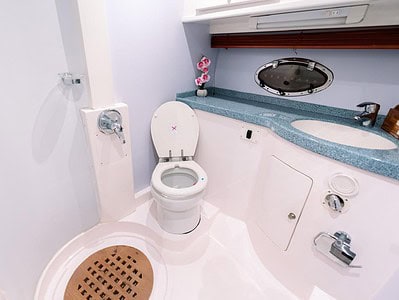 Rental Yacht Charters Dubai UAE