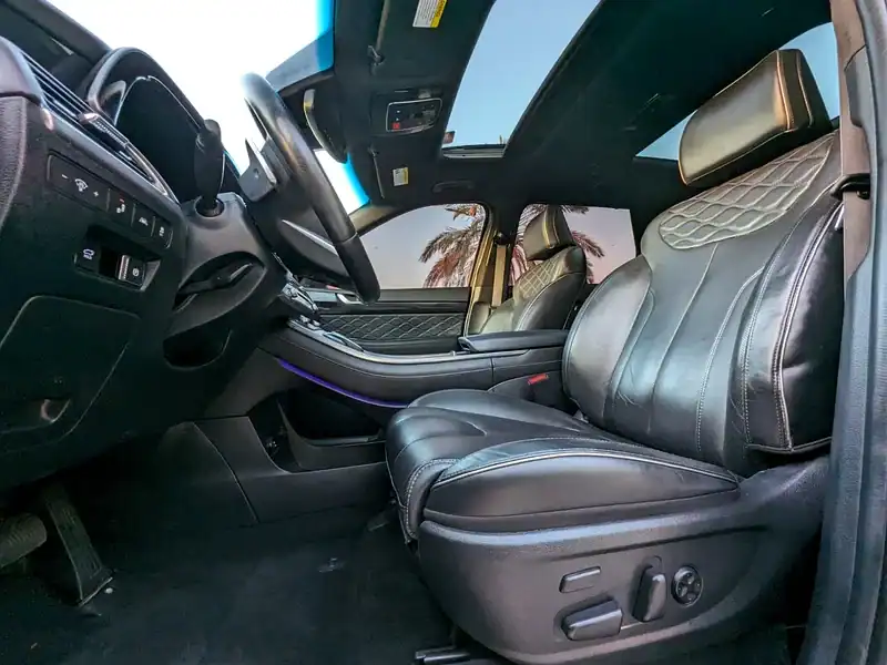 2022 Hyundai Palisade Calligraphy 6 Cylinders Engine Burgundy Black SUV