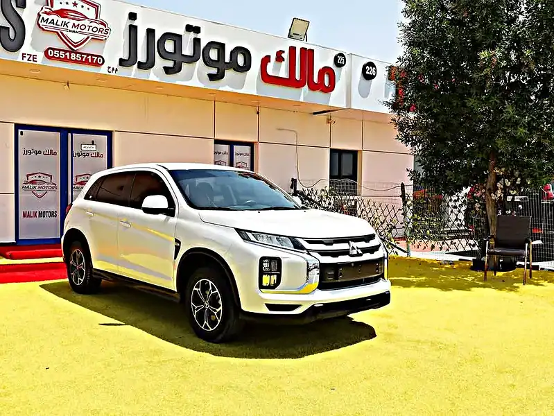 2022 Mitsubishi ASX GLX 4 Cylinder Engine White Black SUV GCC Specs