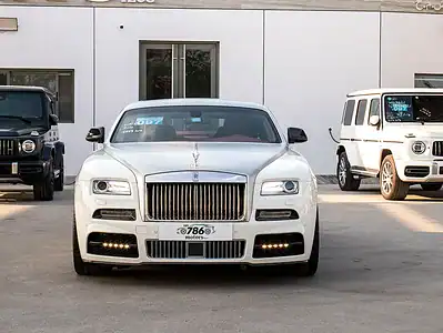 2015 Rolls-Royce Wraith Standard Smooth and powerful V12 White Red Coupe
