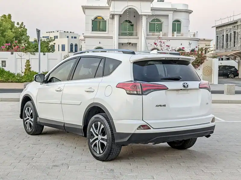 2017 Toyota Rav 4 MID 4 Cylinder Engine White Grey SUV Premium Condition