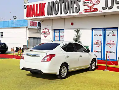 2019 Nissan Sunny Base 4 Cylinder Engine White Beige GCC Specs