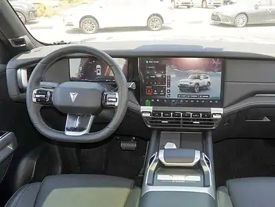 2024 Changan Deepal Air Suspension 2024 1.5L 4WD Petrol Green Black