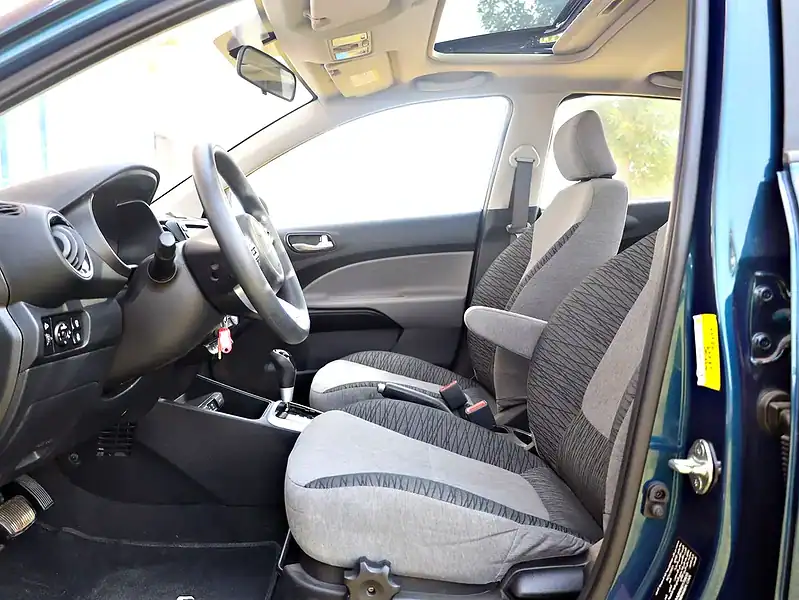 2022 Kia Pegas MPI Top 4 Cylinders Engine Blue Black Sedan GCC Specs