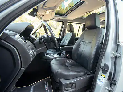 2016 Land Rover LR4 HSE 3.0L 6 Cylinder Engine GCC Specs Silver Black