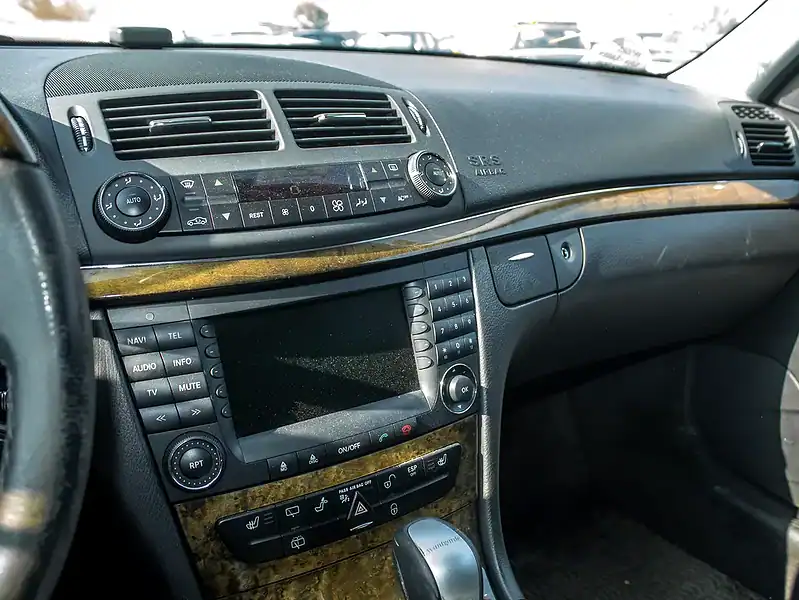 2005 Mercedes-Benz E-Class E 500 IMMACULATE CONDITION White Black