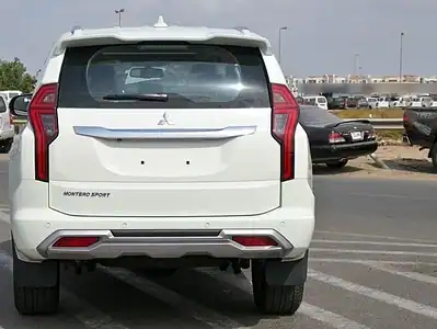 2025 Montero Sport 3.0L 4WD Petrol White Black GCC Specs