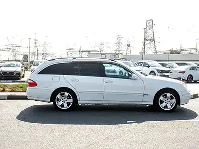 2005 Mercedes-Benz E-Class E 500 IMMACULATE CONDITION White Black