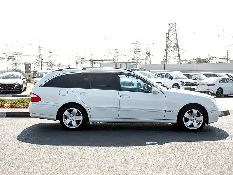 2005 Mercedes-Benz E-Class E 500 IMMACULATE CONDITION White Black