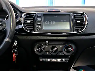 2022 Kia Pegas MPI Top 4 Cylinders Engine Blue Black Sedan GCC Specs