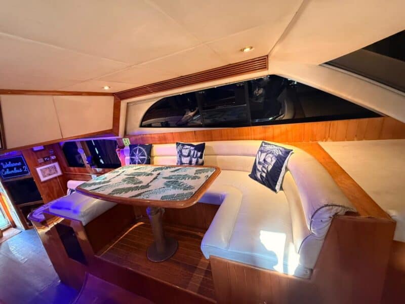 Yacht Charters Rental in Dubai UAE
