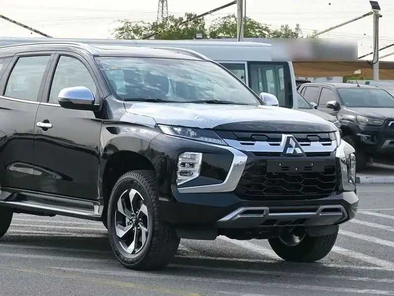 2025 Montero Sport GLS 3.0L 4WD Petrol A/T Black Black GCC Specs