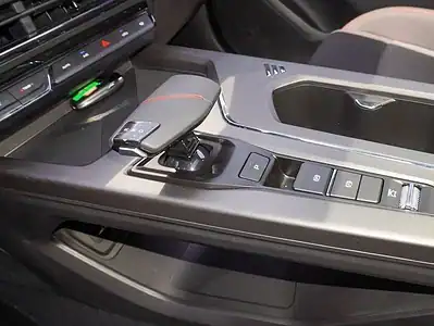 2024 Changan X5 Plus 1.5L 4 Cylinders Engine FWD Petrol White Black