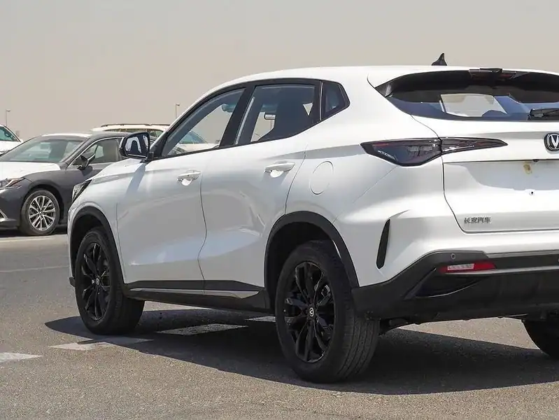 2024 Changan X5 Plus 1.5L 4 Cylinders Engine FWD Petrol White Black