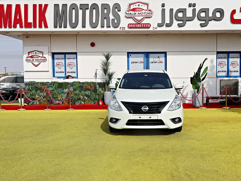 2019 Nissan Sunny Base 4 Cylinder Engine White Beige GCC Specs