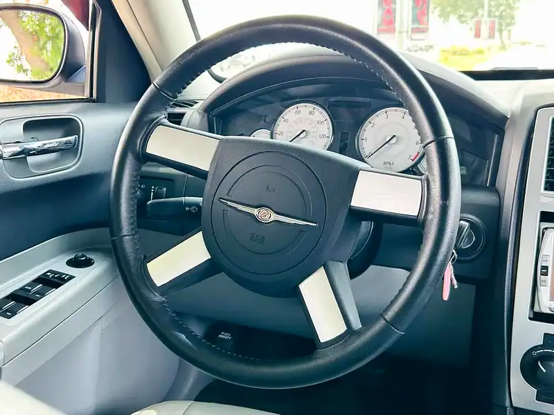 2007 Chrysler 300C Other 6 Cylinders Engine Silver Beige Sedan