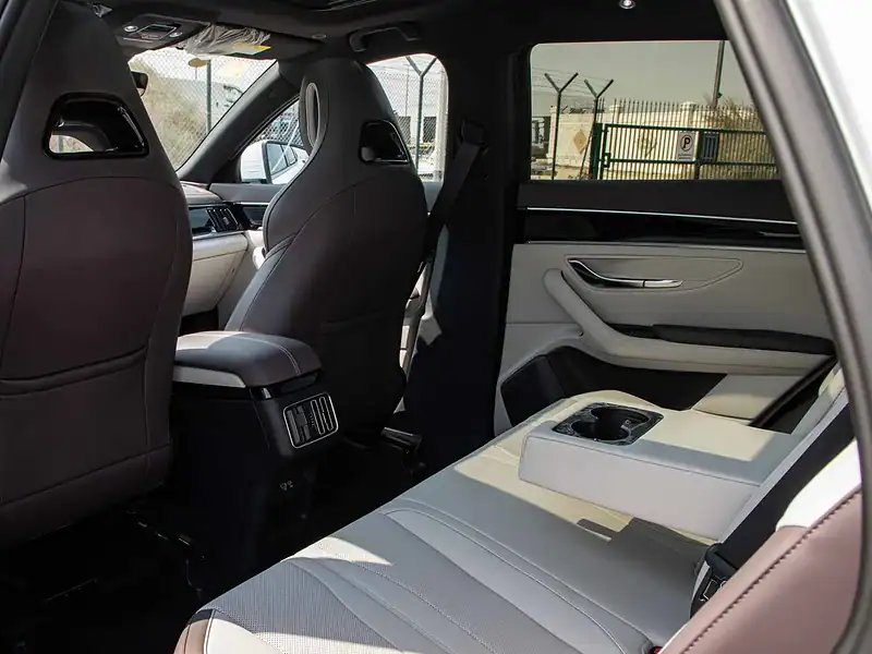 2025 BYD SONG PLUS DM-i HYBRID 0KM White Beige SUV