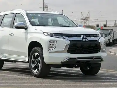 2025 Montero Sport 3.0L 4WD Petrol White Black GCC Specs